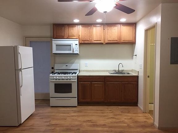 2nd image of 562 Valley Dr #1