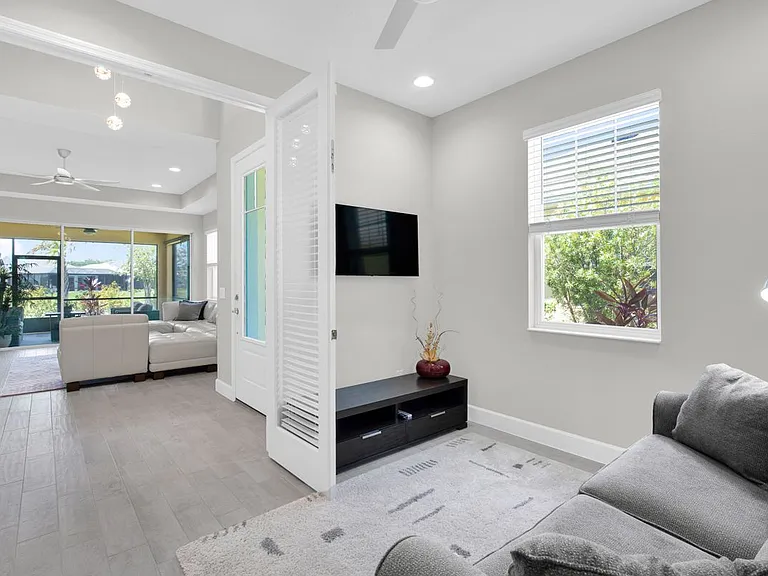 109 Salt Shaker St — Photo 10