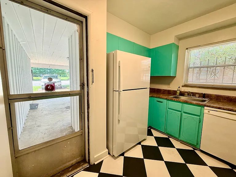 1816 Galloway Ave — Photo 5