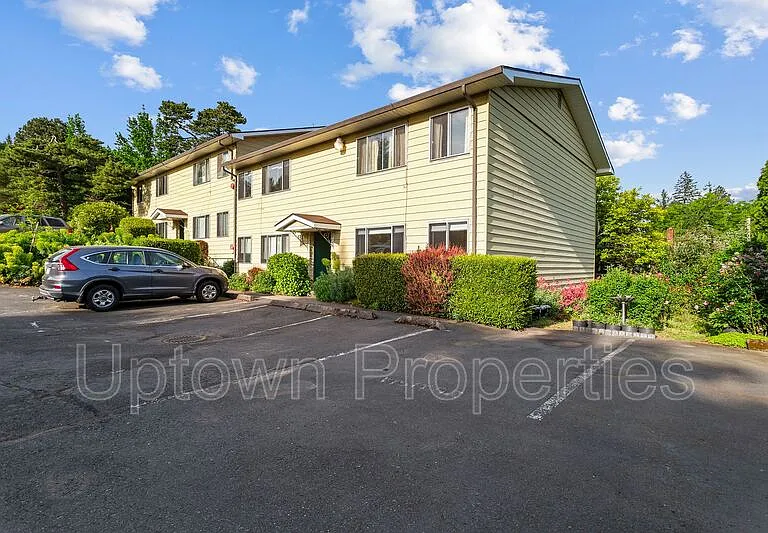 1508 SW Dewitt St #7 — Photo 4