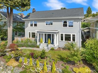 920 11th Ave E, Seattle, WA 98102