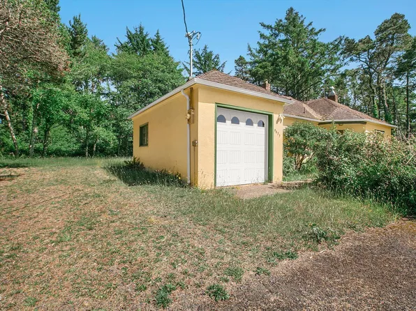 9635 S Coast Hwy, South Beach, OR 97366