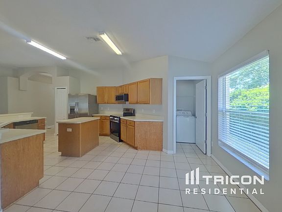 5th image of 19006 Weatherstone Dr
