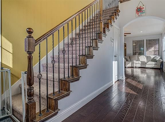 3rd image of 1405 Lauren Creek Ln