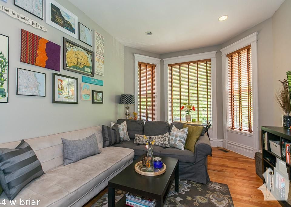 1st image of 644 W Briar Pl #1028