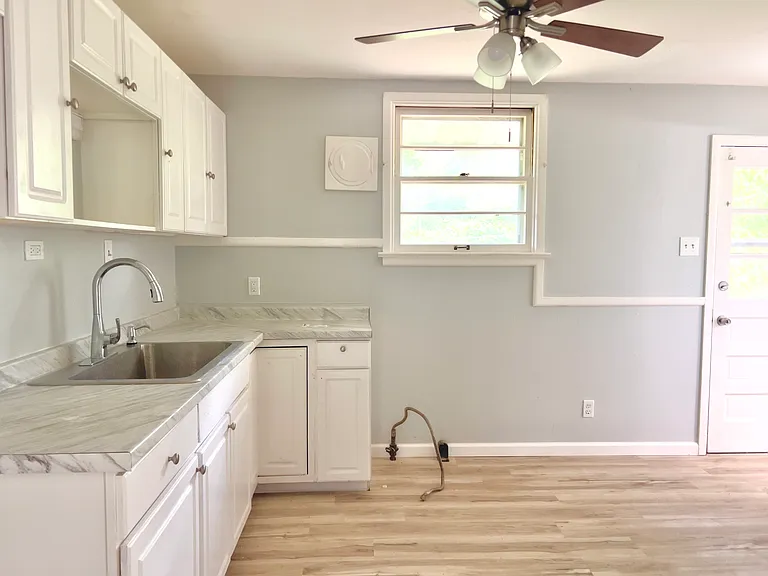125 Forestwood Dr — Photo 17