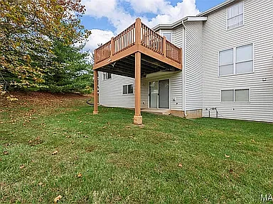 101 Robbins Way Dr