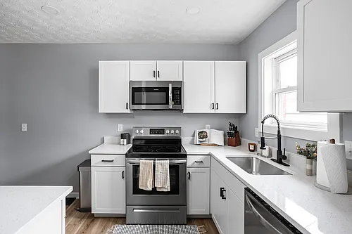 4025 N Park Ave #4025 Photo 1