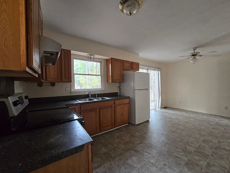 7514 Telfair Dr — Photo 10