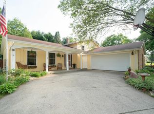 2833 Tattersall Rd, Portage, MI 49024