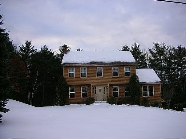 2nd image of 10 Hall Hill Rd