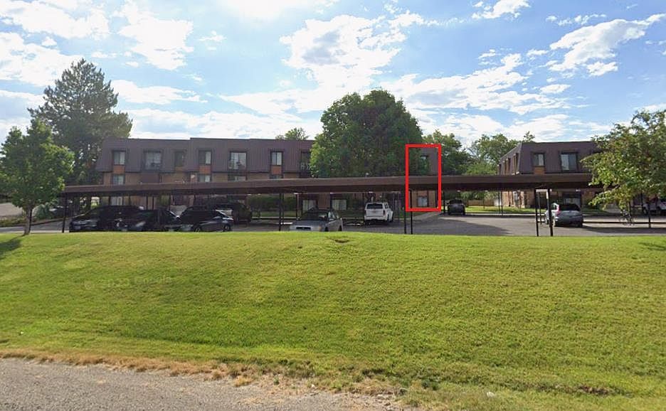 1st image of 3233 Lakeside Dr APT 209