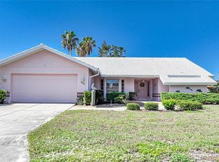 537 Dover Dr S, Englewood, FL 34223