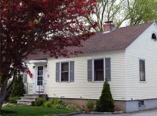 95 Birch St, Warwick, RI 02888