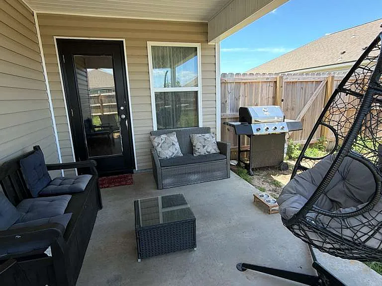 82 Haley Dr — Photo 18