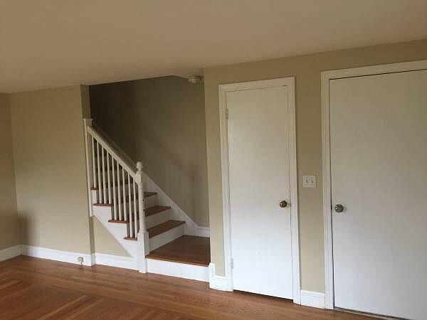 1st image of 25 Garden City Dr