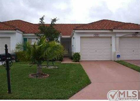 1st image of 6158 Lake Hibiscus Dr