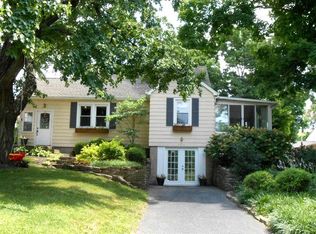 10724 Plainfield Rd, Cincinnati, OH 45241