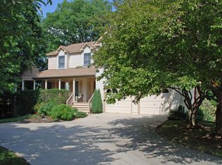 5401 Kennington Pl, Fairfax, VA 22032