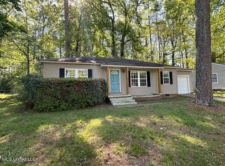 132 Meadowlane Dr, Brandon, MS 39042