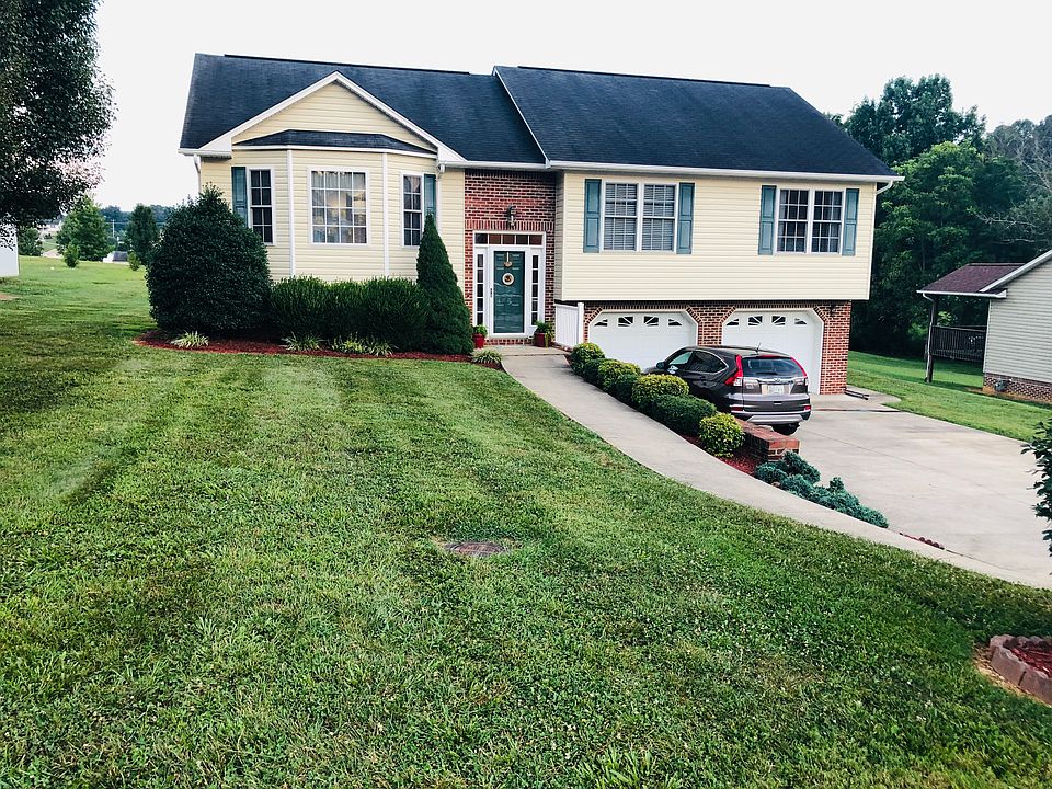 1st image of 811 Mockingbird Ct