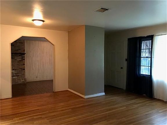 5th image of 605 Bank Dr