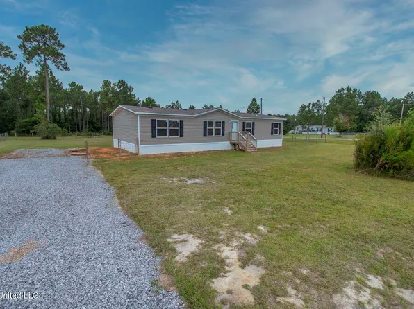 10115 Silverwood Dr, Vancleave, MS 39565