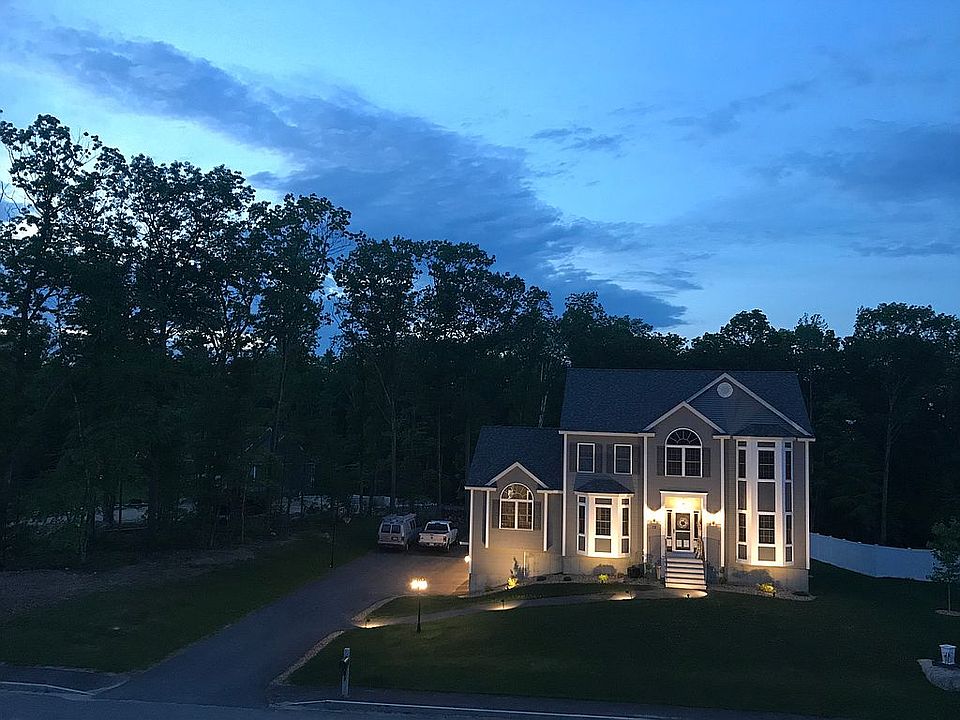 1st image of 12 Beechnut Rd