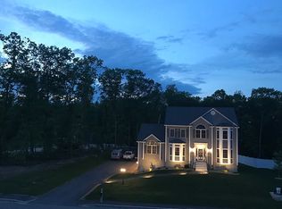 12 Beechnut Rd, Dracut, MA 01826