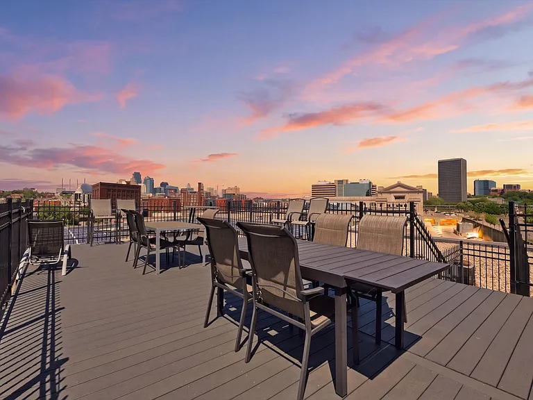 360 W Pershing Rd #190 — Photo 34