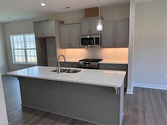 5th image of 1628 Birtwick Park St #88
