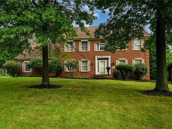 1035 Stratford Pl, Alliance, OH 44601