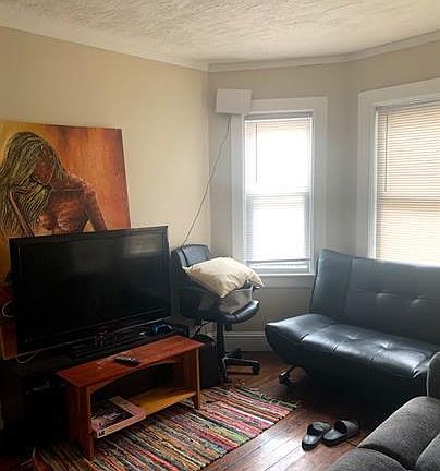 5th image of 127 De Pasquale Ave