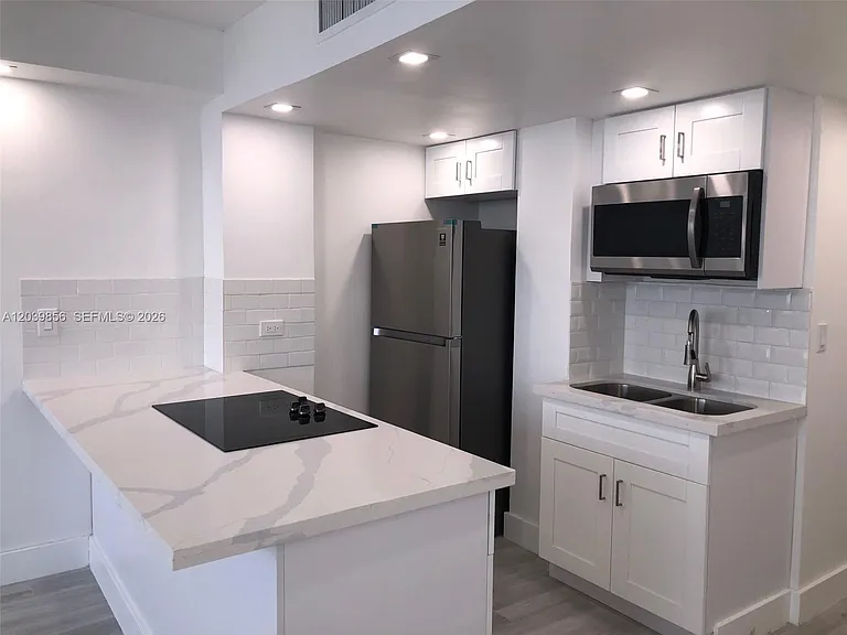 905 Brickell Bay Dr #2029 — Photo 21