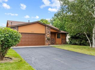 2301 Connelly Cir, Burnsville, MN 55337