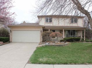 40329 La Grange Dr, Sterling Heights, MI 48313