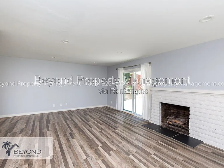 5313 Vickie Dr — Photo 4