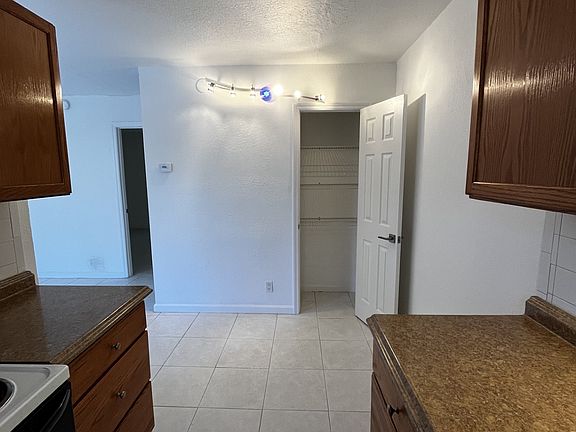 5th image of 801 NE 28th St APT 202