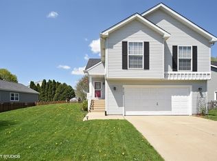4708 W Glenbrook Trl, McHenry, IL