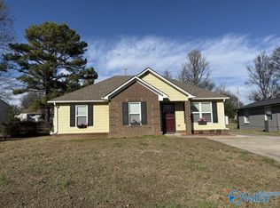 207 Victory Ln NE, Huntsville, AL 35811