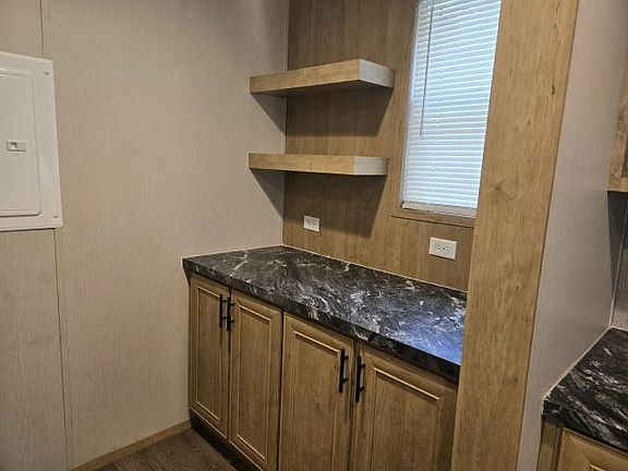 5th image of 1400 Banana Rd #125