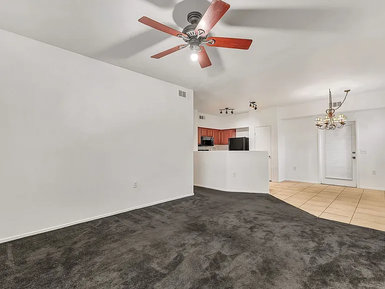 10245 S Maryland Pkwy #176 — Photo 7
