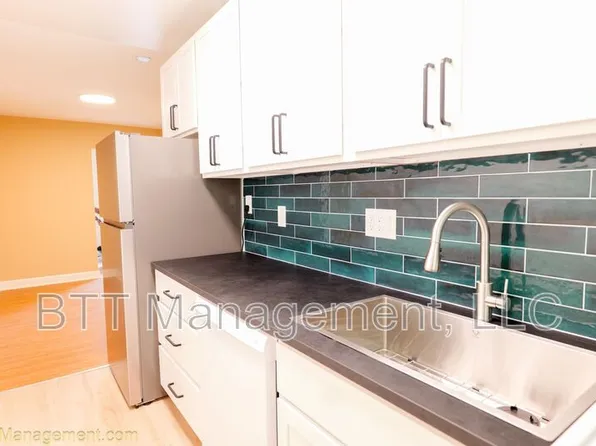 8807 Plymouth St #3, Silver Spring, MD 20901