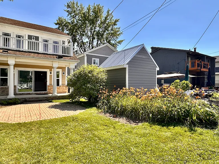 22485 Milner St — Photo 24