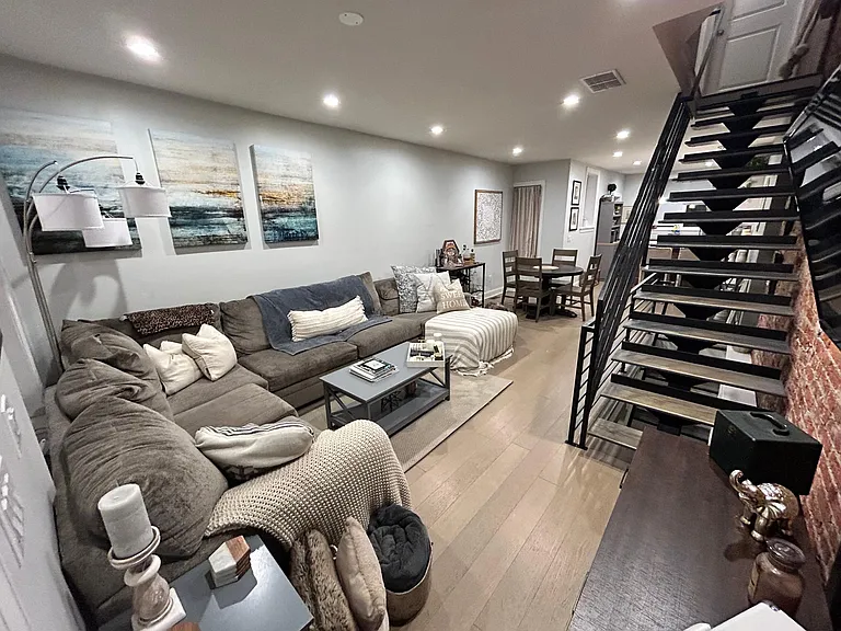 2230 Pierce St — Photo 4