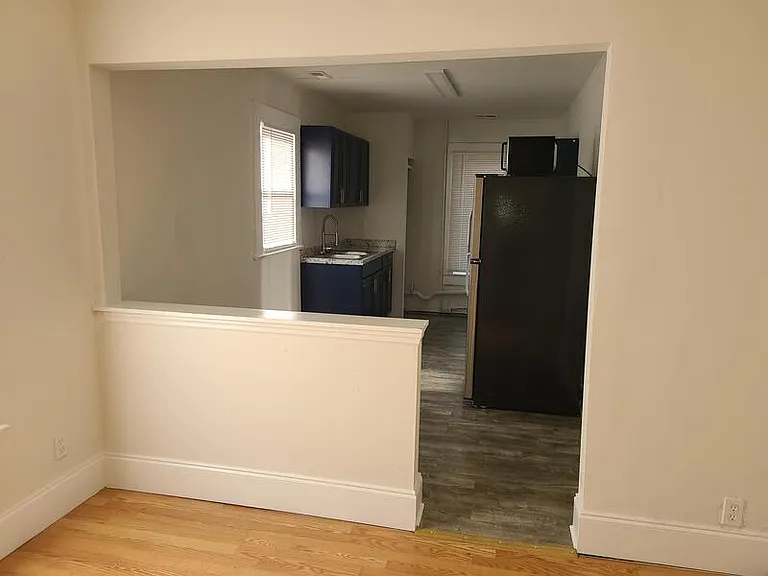 3225 Lyons Ave #1 — Photo 8