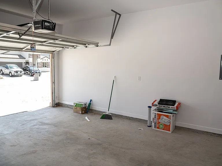 14757 Mike A Mendoza Ave — Photo 10