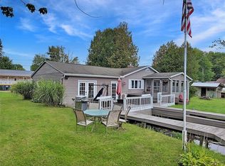 1000 Woodland Dr, Sylvan Beach, NY 13308