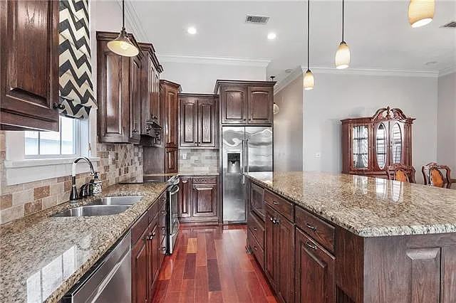 5206 Constance St — Photo 5