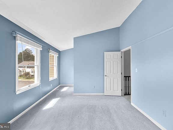 4th image of 1625 Elkwood Ct